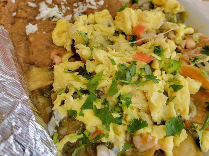 Benny’s Tacos food